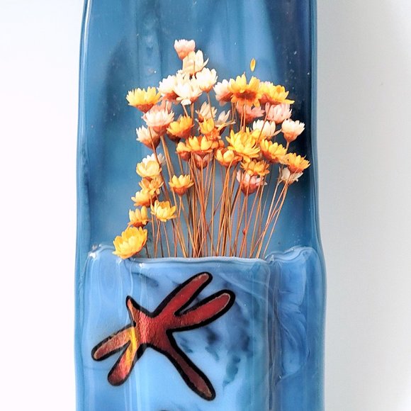 New Blue Glass Hanging Wall Vase with 2 Dichroic Glass Dragonflies and Dried Flo - Picture 4 of 5